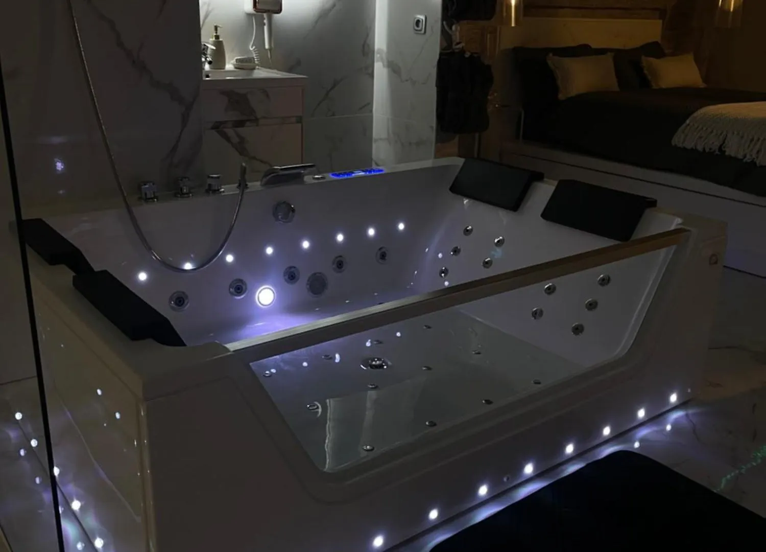 Love Room , Nice Room Frankreich